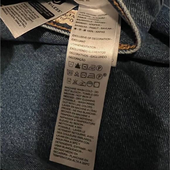 Levis Premium Wedgie Straight Jeans Women's 26 Button Fly Blue Wash Distressed - Picture 12 of 13